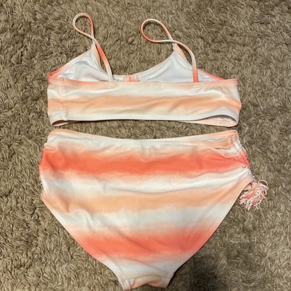 Bathing suit - Picture 2 of 2